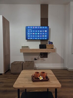 Interior - Sawadee Studio, furnished & garden (Saint-Denis)