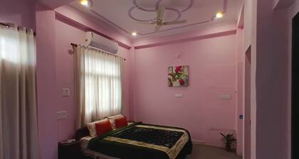 Mystic Paradise-Safe Serene home away from home near Historic Amer. Pet friendly