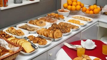 Desayuno buffet incluido todos los días 