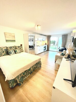 10 bedrooms, desk, iron/ironing board, free WiFi