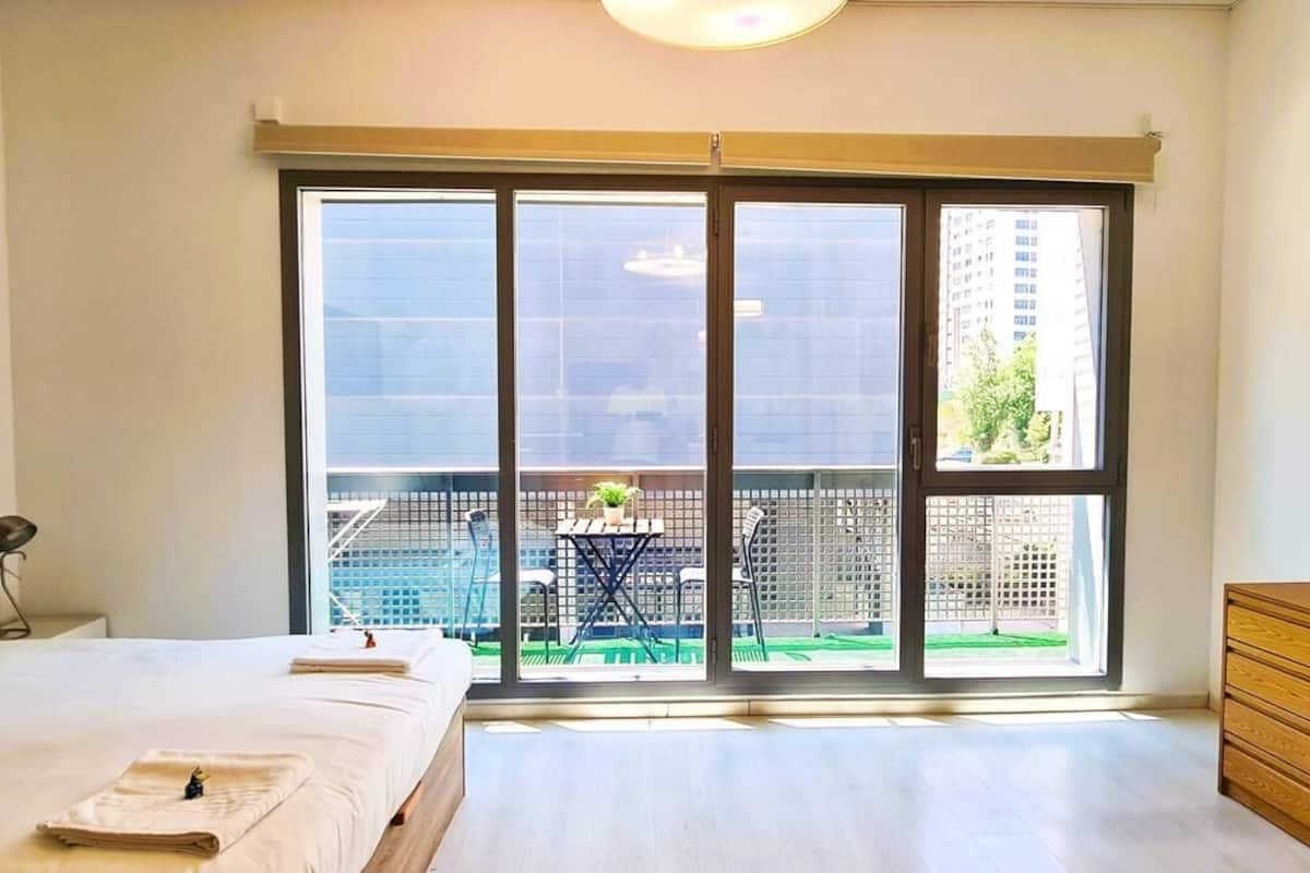 Comfort Apartment | Soundproofing, iron/ironing board, WiFi (free)
