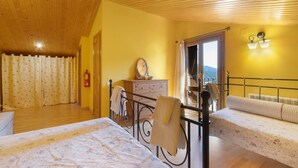 Unclassified image, 2 of 30, button - Casa Montenegro: Rural Retreat with Mountain Views, Garden, and BBQ (Las Colladas)