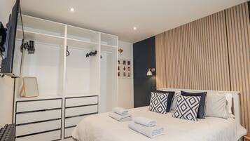 4 bedrooms, individually decorated, individually furnished, free WiFi