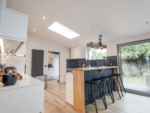 Lavavajillas y utensilios de cocina 