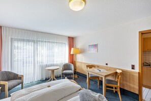 WiFi, bed sheets - Apartment 'Zimmer 29' with Wi-Fi (Bad Soden-Salmünster)