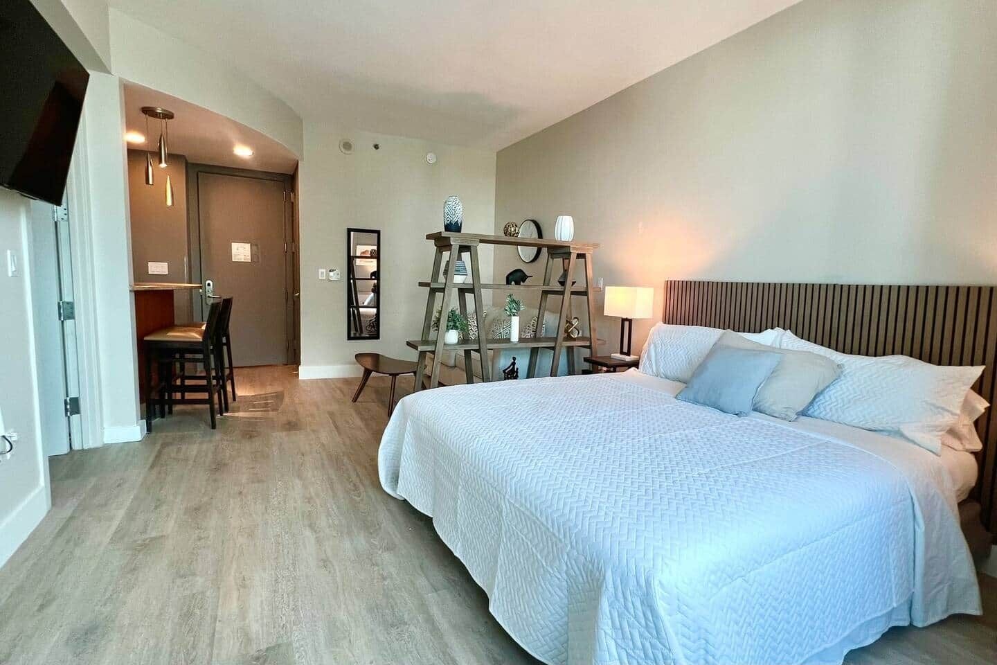 房內夾萬、熨斗/熨衫板、Wi-Fi、床單