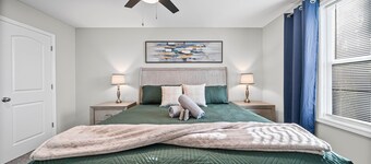 The Lookout, by Lopez (1022 Main St)