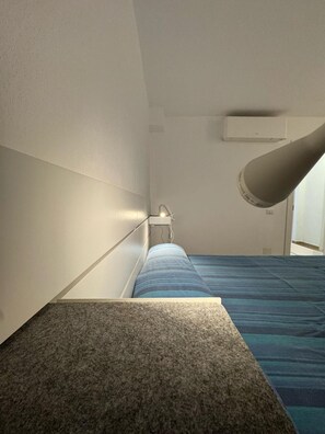 Bed sheets - Apartment 'Porto San Paolo Nature' with Terrace, Private Garden and Air Conditioning (Porto San Paolo)