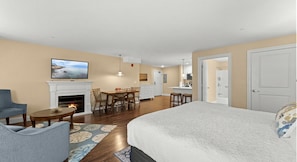 WiFi (free), bed sheets - York Beach, Maine | Coastal Studio with Ocean Peek + Resort Amenities (York)