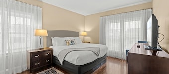 York Beach, Maine | Spacious Lock-Off Condo for Groups | Sleeps 8