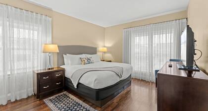 York Beach, Maine | Spacious Lock-Off Condo for Groups | Sleeps 8