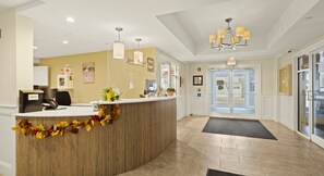 Lobby - York Beach, Maine | Two-Queen Resort Room with Ocean Peek | Walk to Beach (York)
