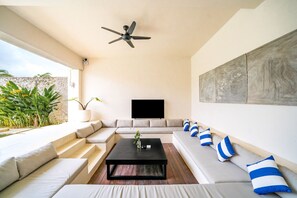 TV - Lyra 2BR Luxury Private Pool Villa - Ungasan (South Kuta)