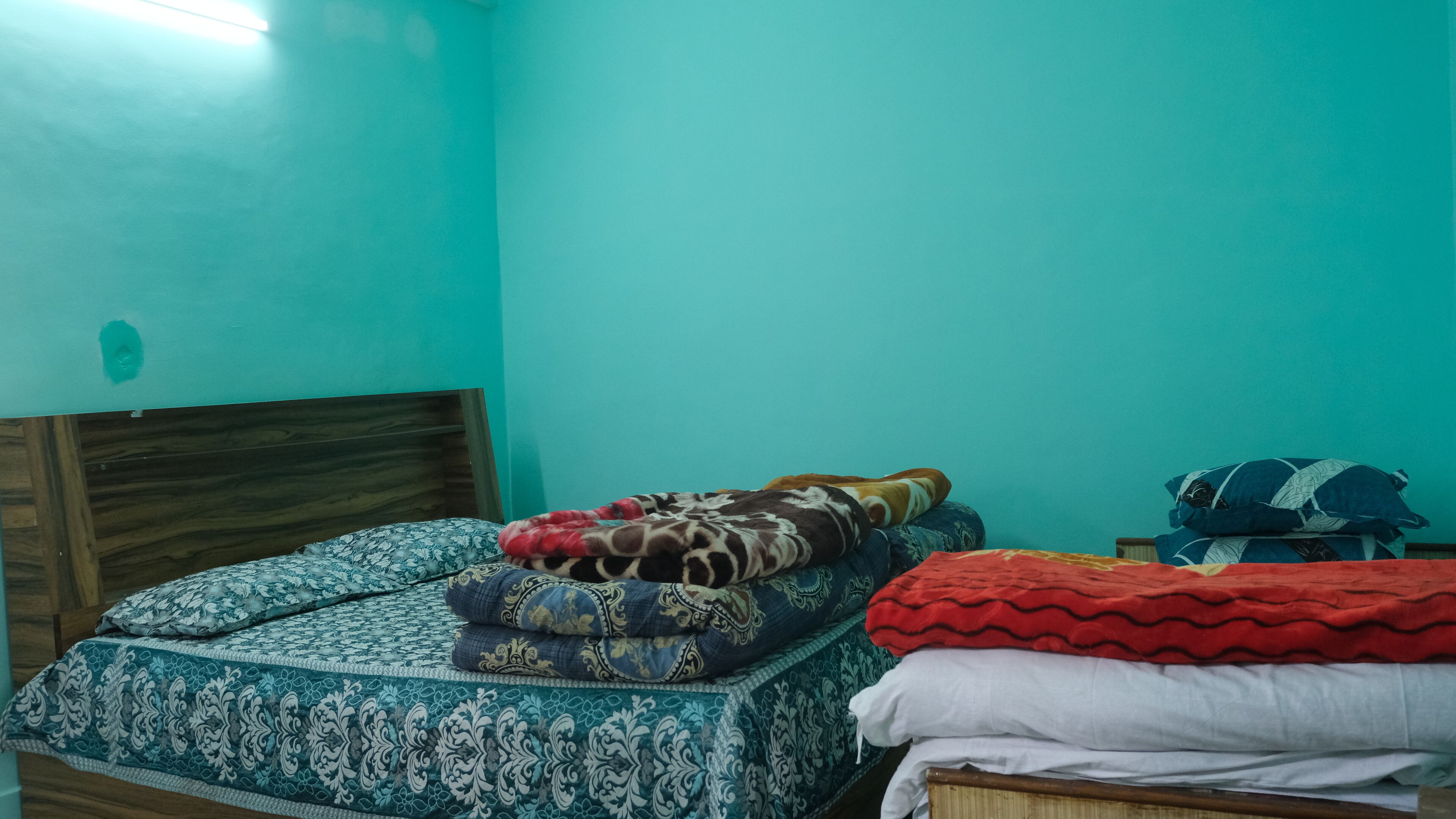 Phòng, nhiều giường, quang cảnh núi