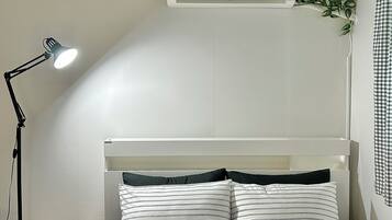 3 bedrooms, WiFi, bed sheets