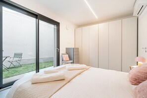 1 chambre, lit parapluie, Wi-Fi gratuit, draps fournis