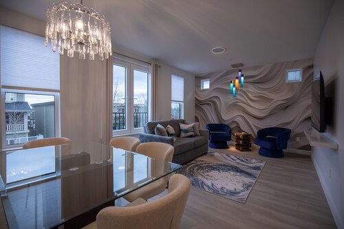 Coastal Suite 202 - The Agora a Boutique Hotel