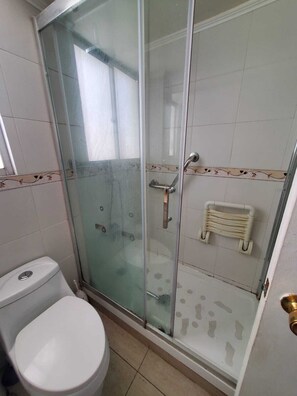 Hair dryer, toilet paper - Ocean view apartment (Viña del Mar)