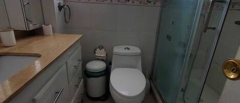 Haartrockner, Toilettenpapier