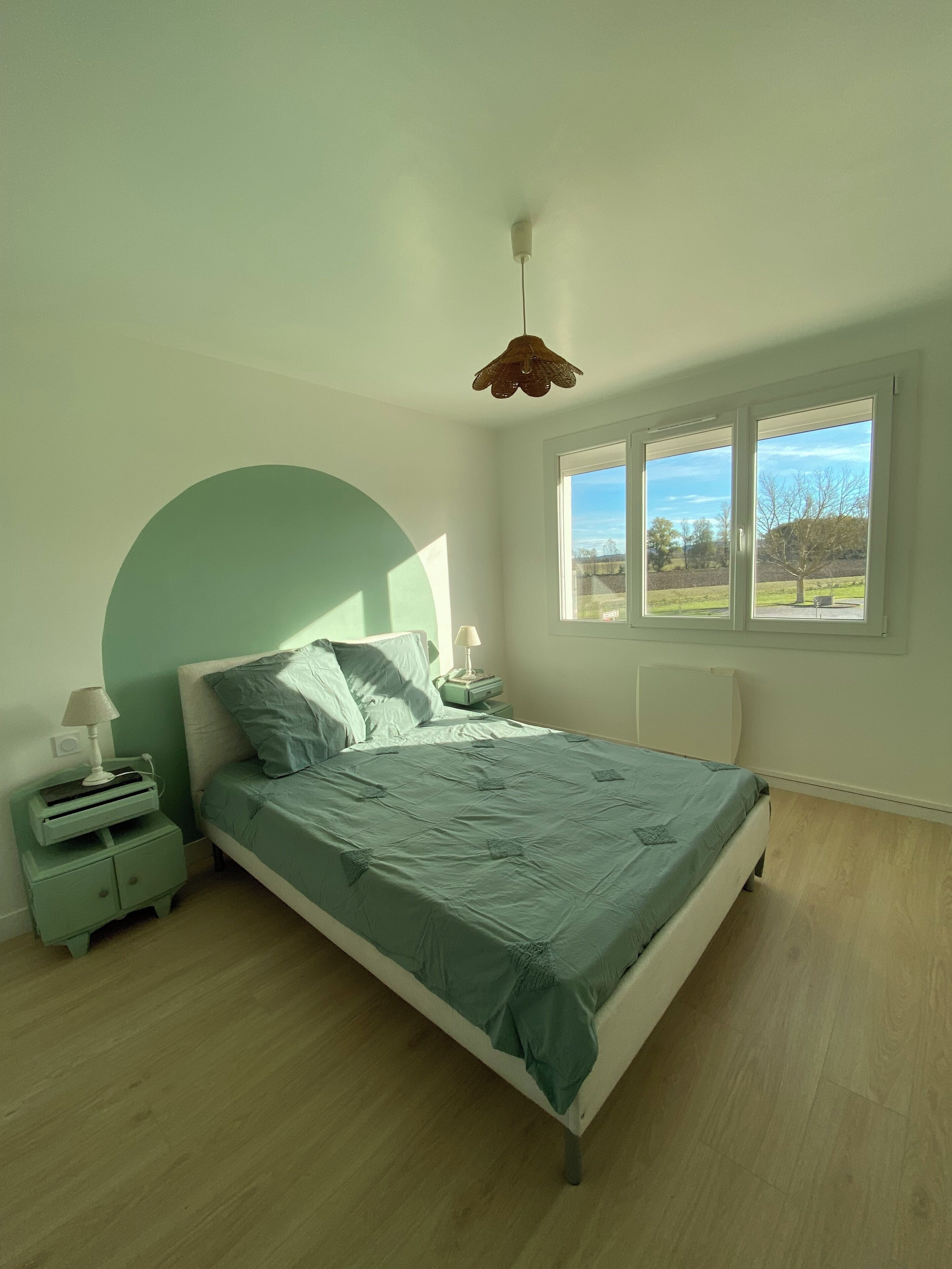 3 slaapkamers, een bureau, gratis wifi, beddengoed