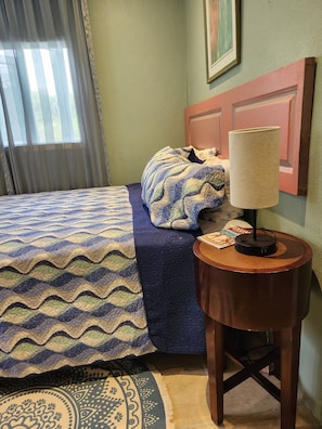 2 bedrooms, iron/ironing board, WiFi (free), bed sheets