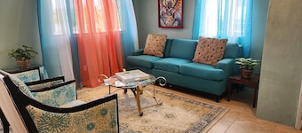 Downstairs apartment near Sandals, restaurants, bars and beaches