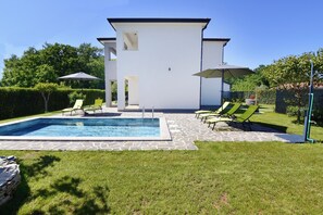 Apartment, 2 Bedrooms, Patio, Garden View | Pool - Modern Holiday Home With Shared Pool (Umag)