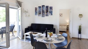 Unclassified image, 3 of 64, button - Modern Holiday Home With Shared Pool (Umag)