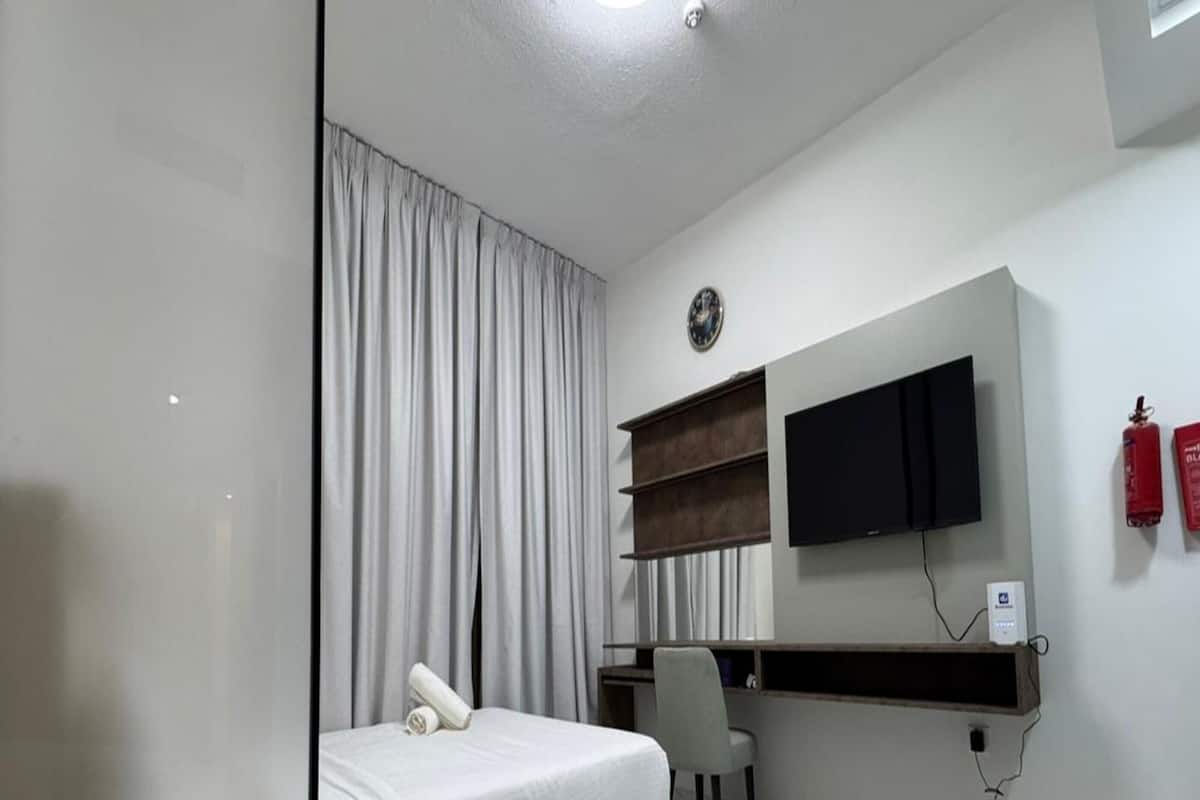 スタンダード スタジオ | 高級寝具、WiFi (無料)、ベッドシーツ