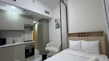 Standard Studio | Peralatan tempat tidur premium, Wi-fi percuma, cadar katil