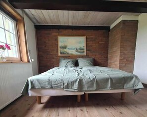 Ferros/tábuas de passar roupa, Wi-Fi, roupa de cama