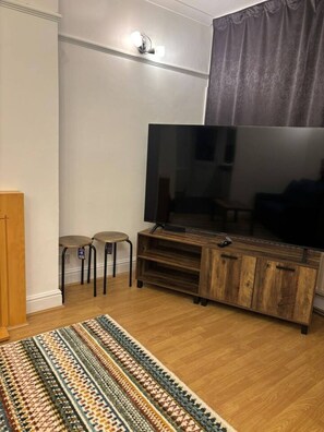 Interior - Two Bedroom Entire House near Heathrow Easy Book (Greater London)