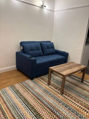 TV - Two Bedroom Entire House near Heathrow Easy Book (Greater London)