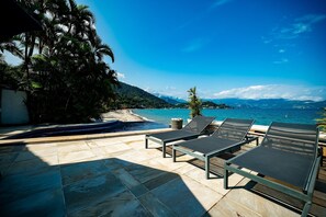 Eenvoudige villa | Terras