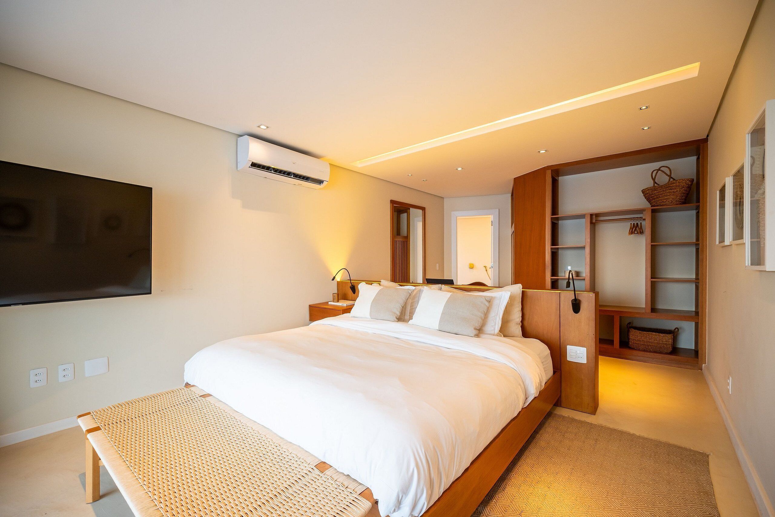 Vila | Cofres nos quartos, cortinas blackout, Wi-Fi de cortesia