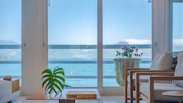 Basic Villa | Interior