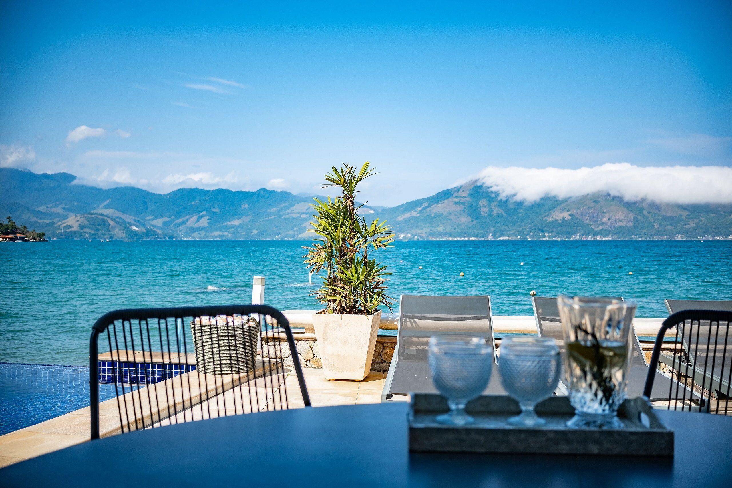 基础别墅 | 室外用餐