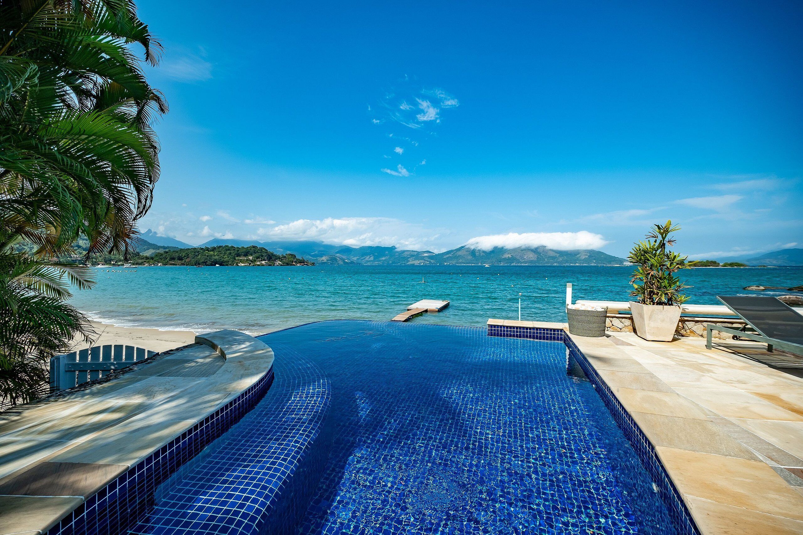 基础别墅 | 泳池 | 室外游泳池