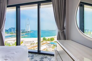 In-room safe, free WiFi, bed sheets - Full Sea View!, 2br in JBR (Dubai)