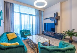 TV - LAKE VIEW-2BR, MBL Residences (Dubai)