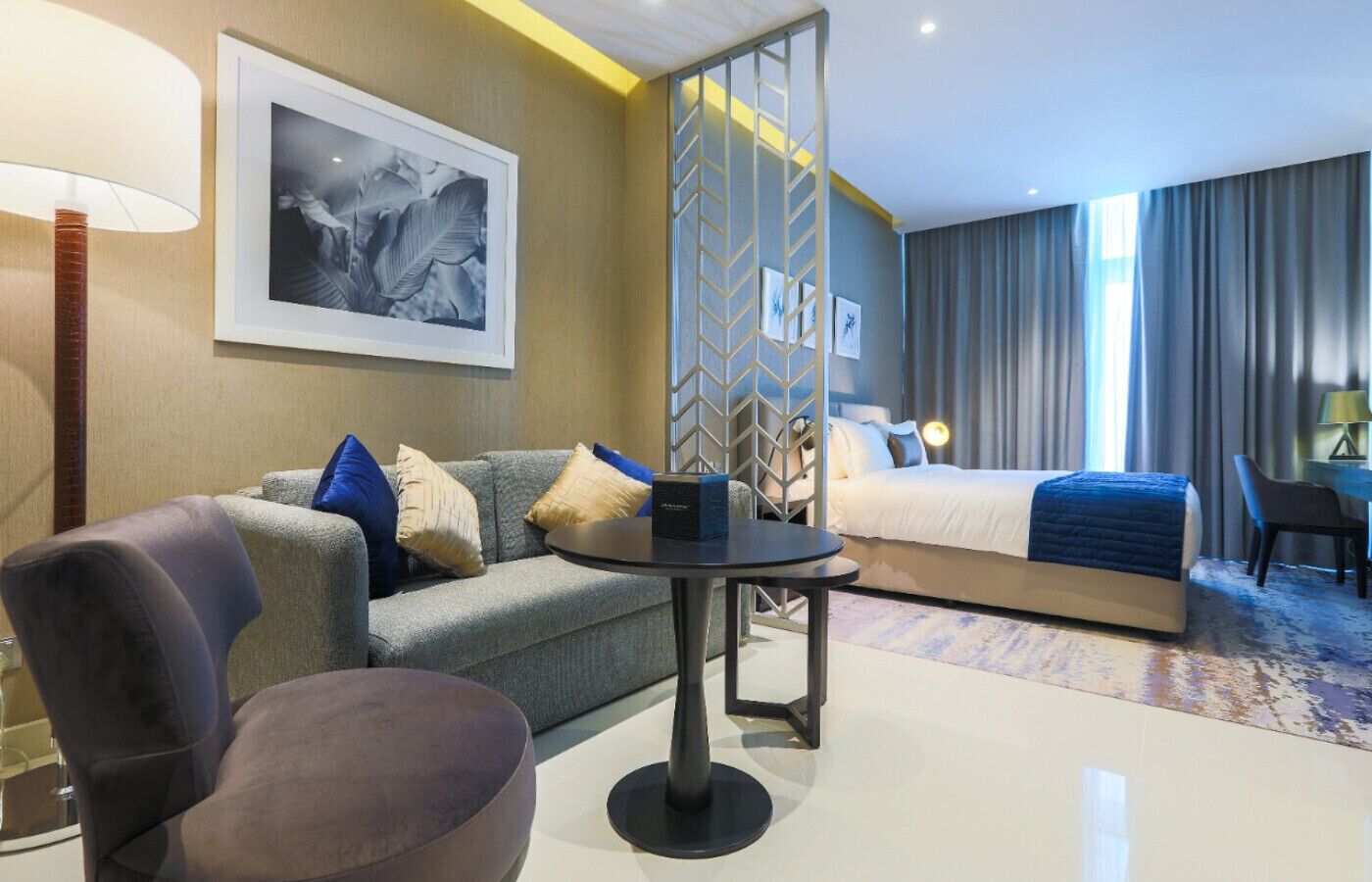 Tallelokero huoneessa, silitysrauta/-lauta, ilmainen Wi-Fi