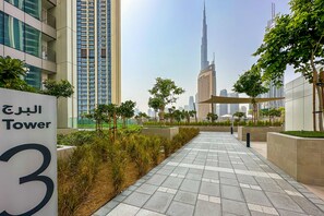 Property grounds - Cozy 2BR in Zaabeel Second (Dubai)