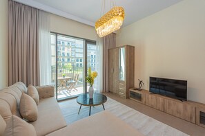 TV - Charming 1 br in Dubai Hills (Dubai)