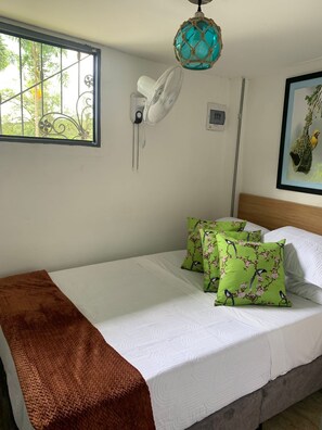1 quarto, ferros/tábuas de passar roupa, Wi-Fi, roupa de cama