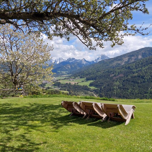 Ferienhaus 'Golserhof' mit Bergblick, Gemeinschaftsterrasse und WLAN