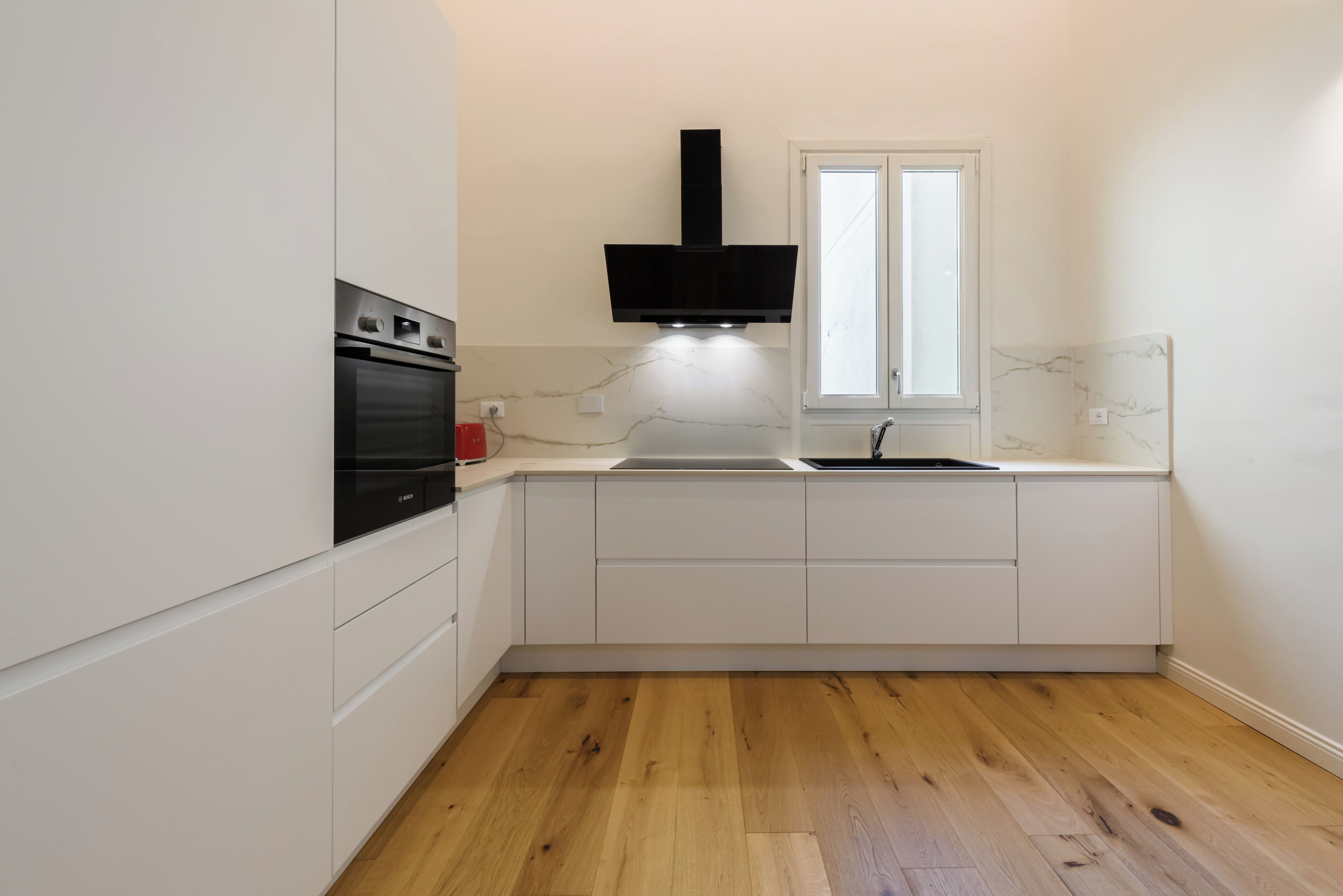 Apartemen Standar, Bebas Asap Rokok | Dapur pribadi | Lemari es, oven, kompor, dan mesin pencuci piring