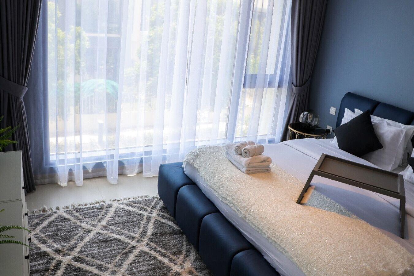 Iron/ironing board, free WiFi, bed sheets