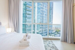 Iron/ironing board, free WiFi, bed sheets - 2BR with Sea View in JBR (Dubai)