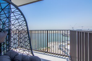 Property grounds - Brand New 2BR in Creek Crescent, Creek Harbour (Dubai)