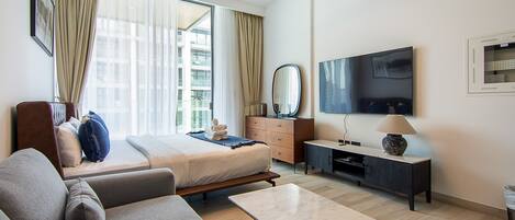 WiFi (無料)、ベッドシーツ